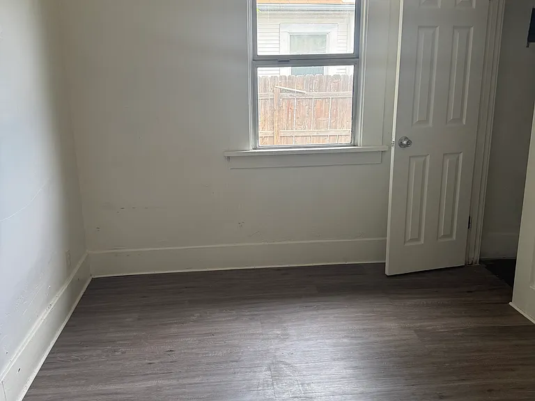 435 Cherry St — Photo 5
