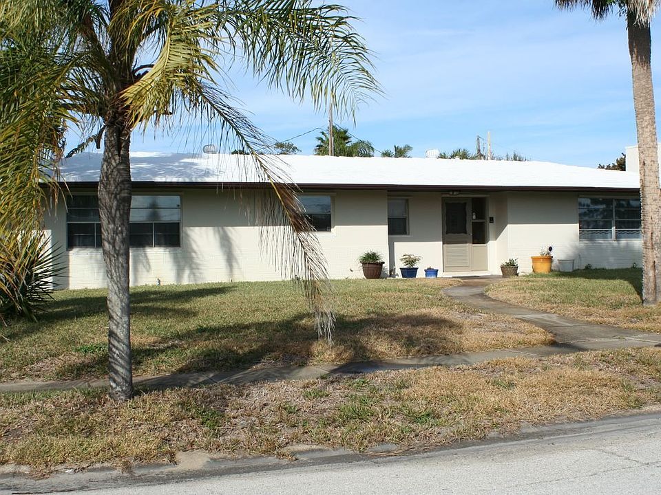 Front of house - corner lot