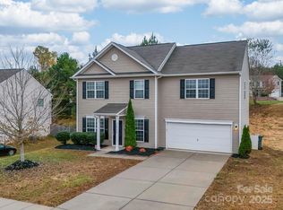 2033 Roscommon Dr, Clover, SC 29710