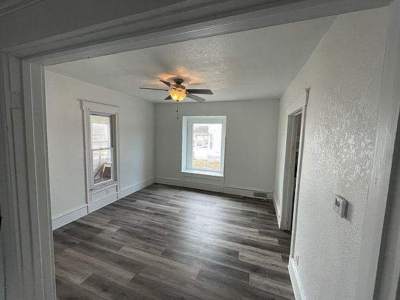 2nd image of 1116 W 22nd St #2