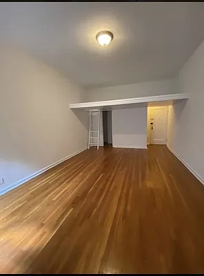 Rented by CitySites Real Estate Group | media 3