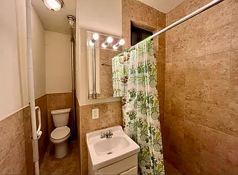 Rented by KNOCKKNOCK LLC