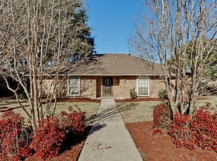 1413 Pine Hill Dr, Garland, TX 75043