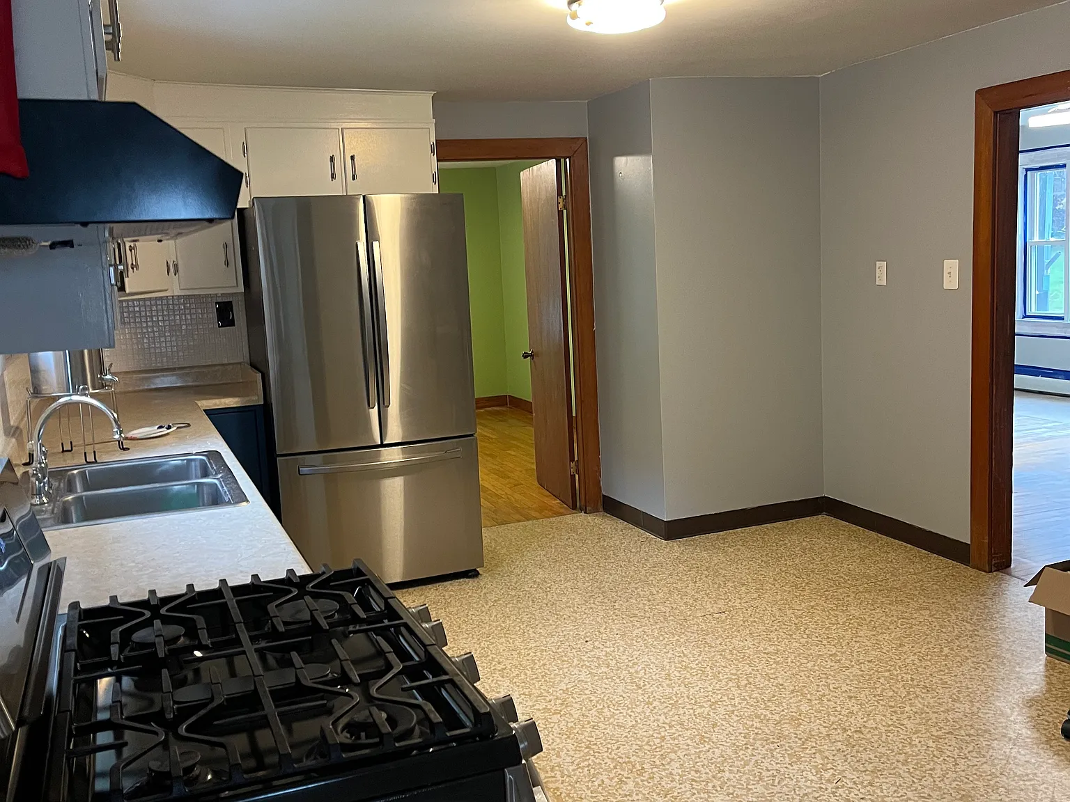2 bed, 1000 sqft, $1,800 — Photo 4