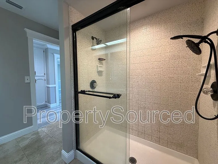 1351 Aksland Dr — Photo 23