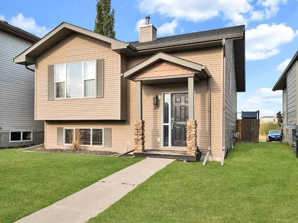 26 W Lucky Pl, Sylvan Lake, AB T4S 0A9