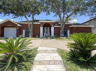 107 Yellow Oak Ave, Laredo, TX 78045