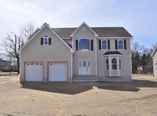 1 Ryers Ln, Matawan, NJ 07747