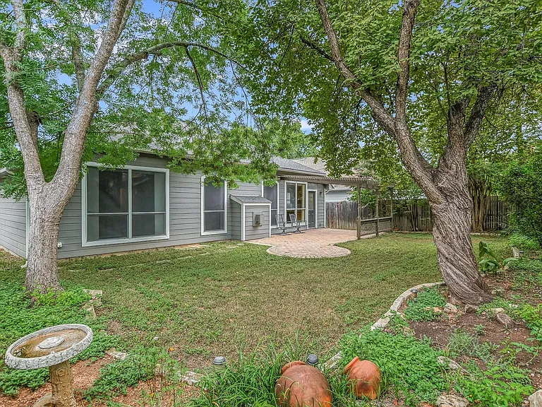 8617 Little Laura Dr — Photo 17