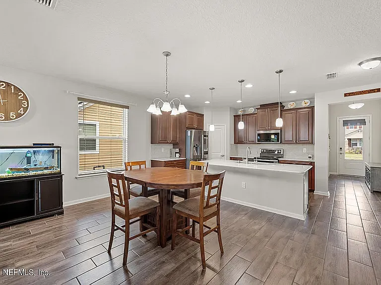 477 Convex Ln — Photo 25