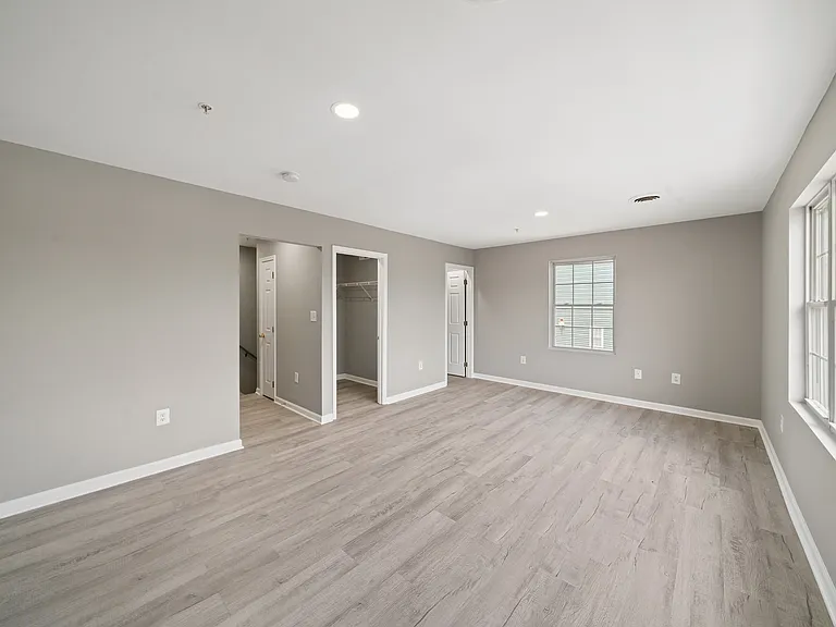 170 N Altamont Ave #170 — Photo 13