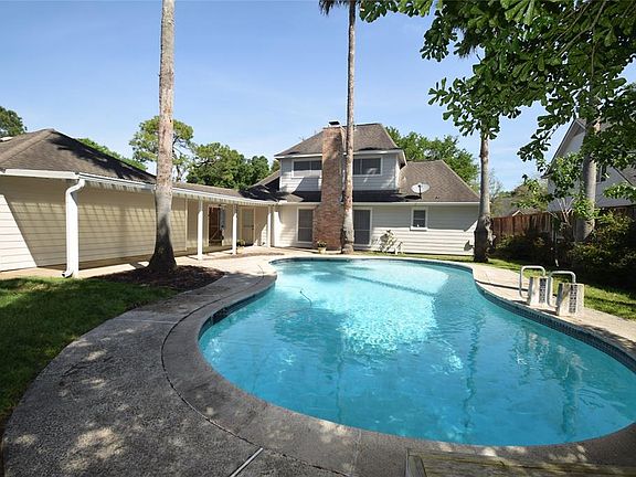 2nd image of 20323 Warrington Dr