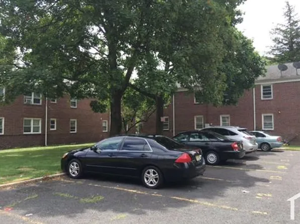 331 Carroll St, Orange, NJ 07050