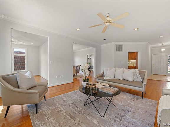 5th image of 5819 Lakemere Dr