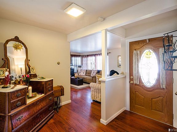 3rd image of 3322 Clearfield Ave