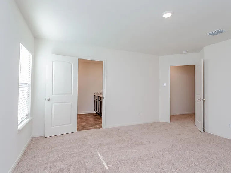 15214 Harbor Lndg — Photo 10