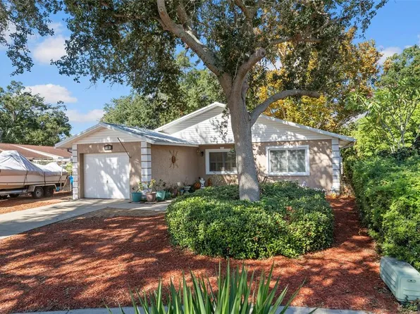 5558 57th Way N, Kenneth City, FL 33709