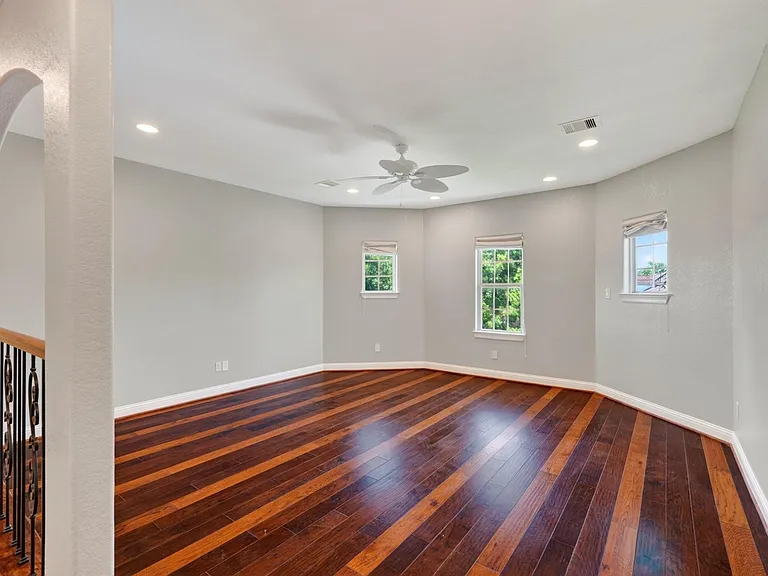 9436 Hufsmith Rd — Photo 36