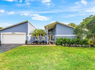 20858 Sonrisa Way, Boca Raton, FL 33433
