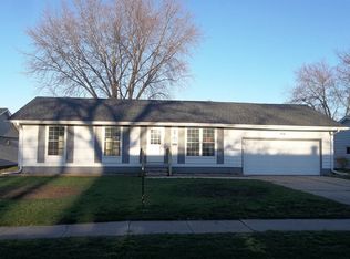 1300 5th Ave, Rock Falls, IL 61071