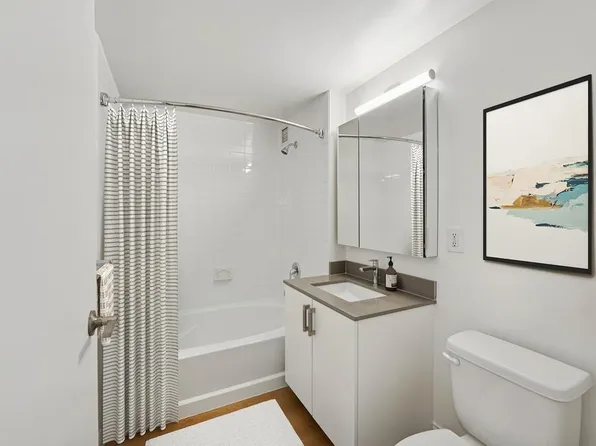 4-75 48th Avenue image 14 of 52