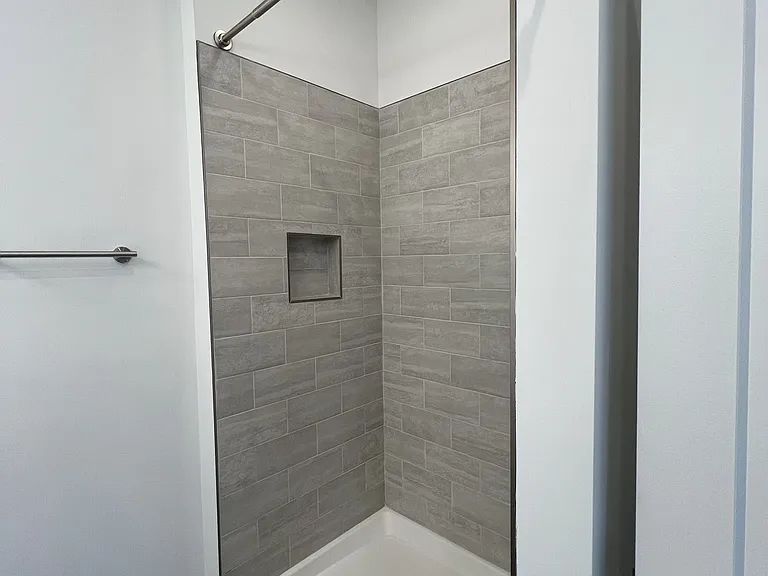 409 N Twin Lakes Blvd — Photo 7