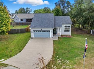 205 Frontier Ave, Westmoreland, KS 66549
