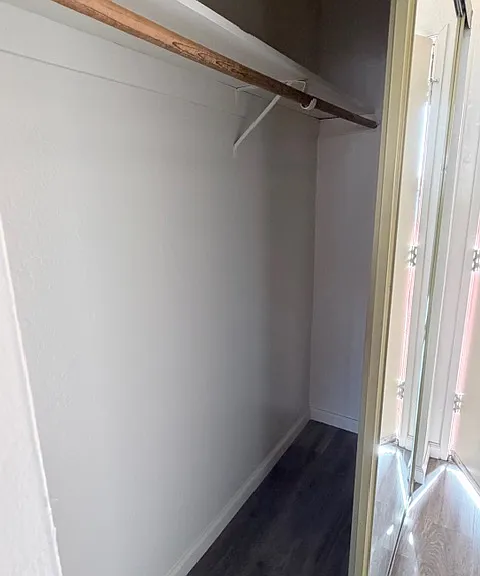 1 bed, 1.0 bath, 550 sqft — Photo 9