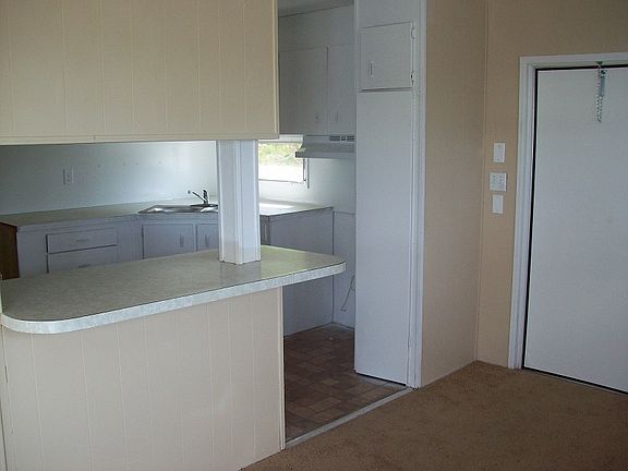 2nd image of 93153 4th St N