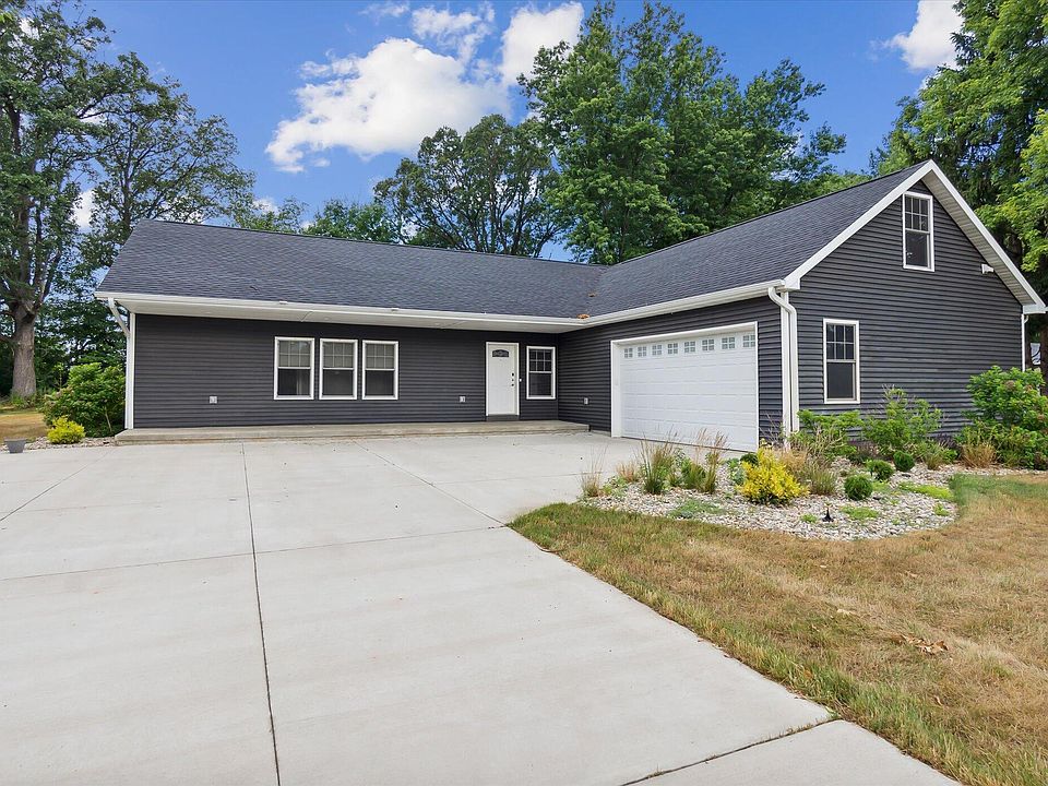 1st image of 127 Heather Dr
