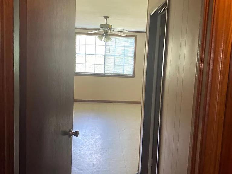 866 W Lakeview Dr — Photo 36