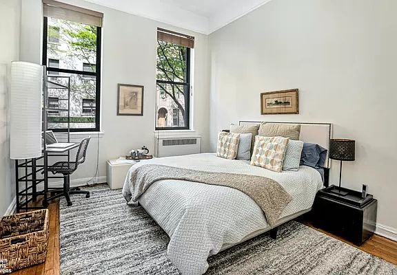 3rd image of 104 E 37th St APT 2C