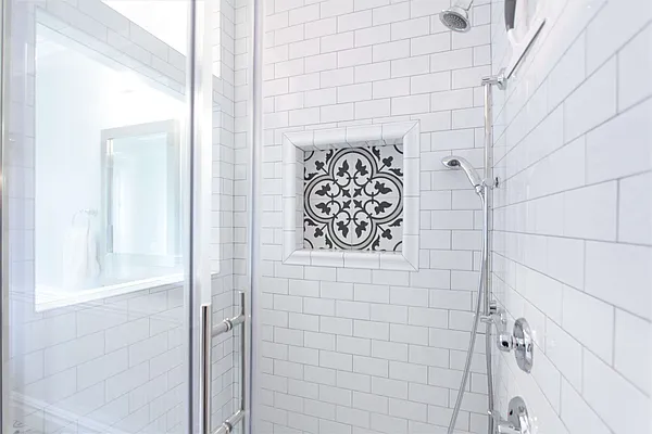 Rented by Compass | media 23