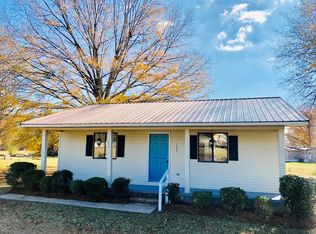 2094 Old Choccolocco Rd, Anniston, AL 36207