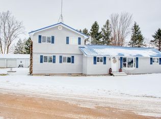 8982 S Ransom Rd, Ashley, MI 48806
