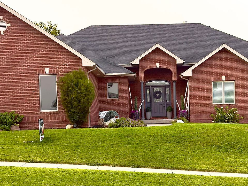 1st image of 3208 Golf View Dr