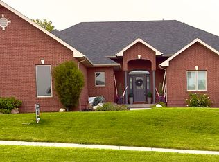3208 Golf View Dr, Norfolk, NE 68701