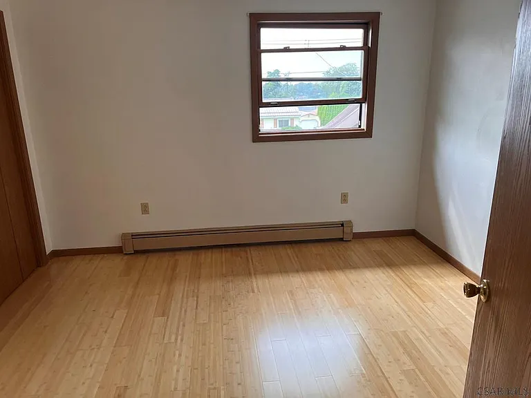 216 Hastings St — Photo 30