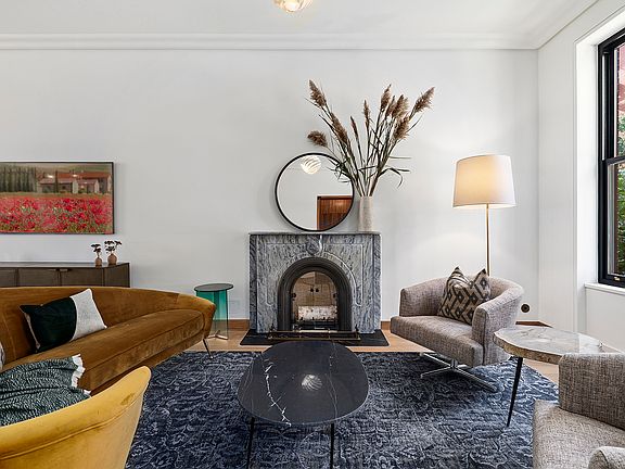 3rd image of 257 W 4th St APT 1