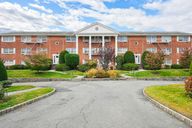 Maple Ave 2b-S0111-001.jpg