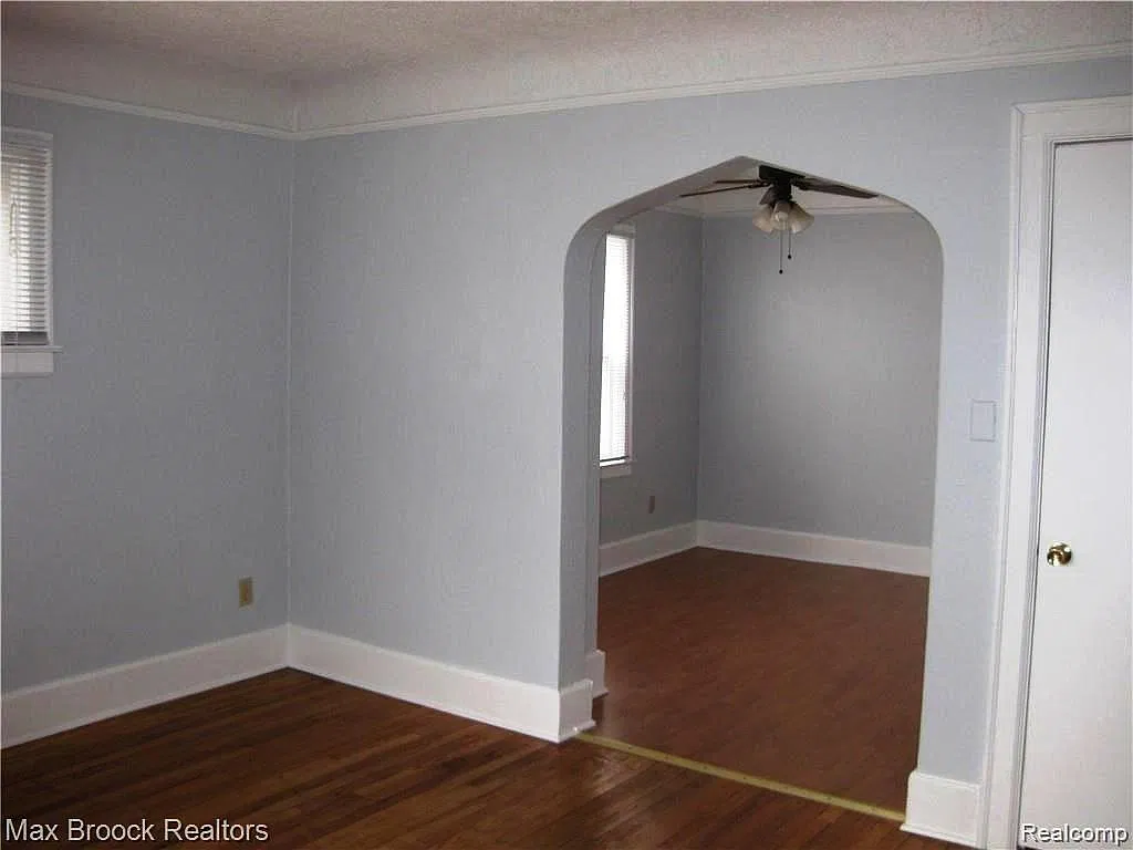 2 bed, 1.0 bath, 1013 sqft, $1,500 — Photo 3
