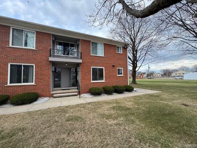 34500 Mulvey #10-B, Fraser, MI, 48026