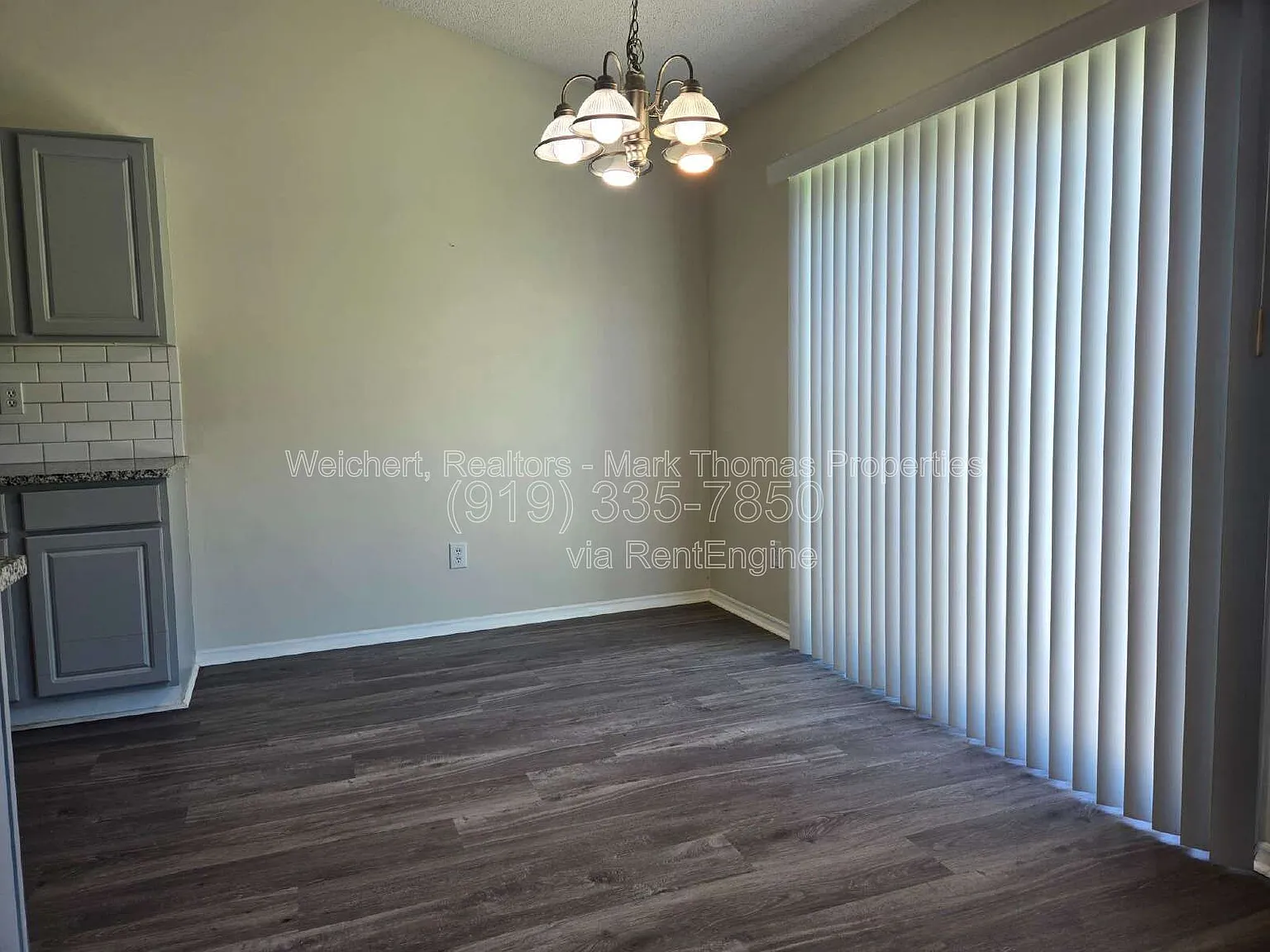3 bed, 2.0 bath, 1135 sqft, $1,800 — Photo 4