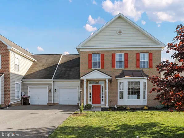 3683 Rolling Hills Dr, Greencastle, PA 17225
