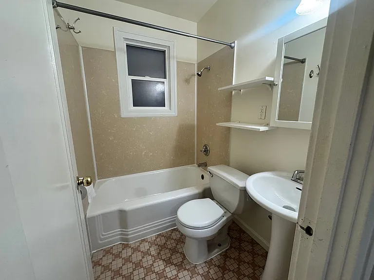 530 Grove St #1 — Photo 12