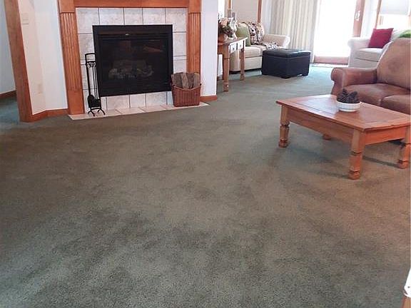 2nd image of 1058 N Ironwood Dr