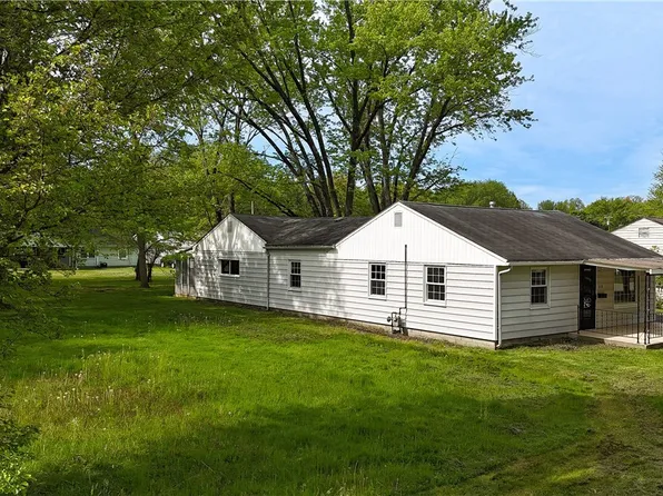 618 Ophelia St, Newton Falls, OH 44444