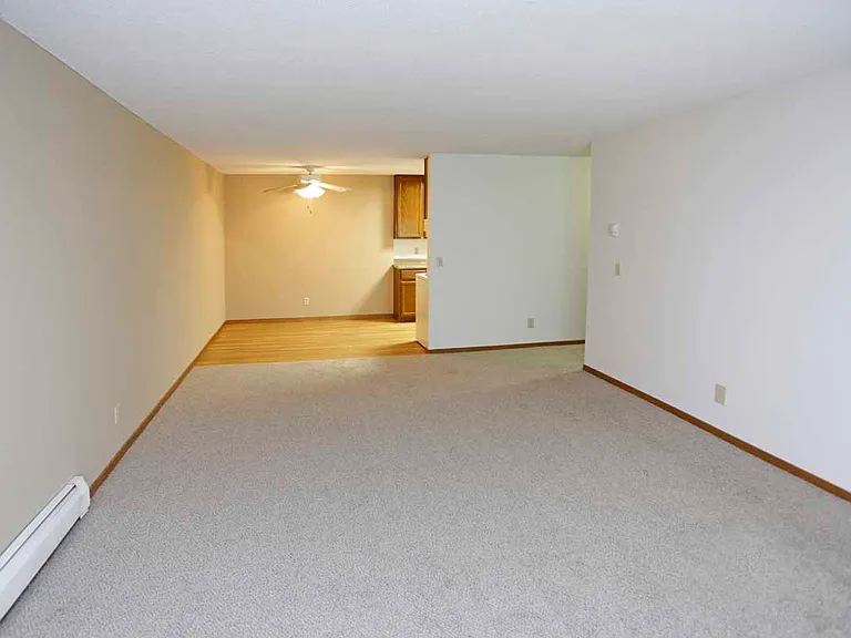 Lexington Heights Apartments — Photo 41