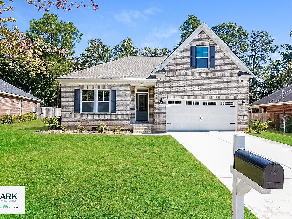 1st image of 224 Bainbridge Dr