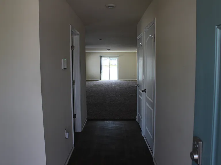233 Falcon Ridge Rd — Photo 7